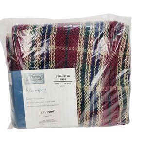 J.C. Penney Home Collection 100% Acrylic Twin Blanket Plaid Design Red/Blue/Crea